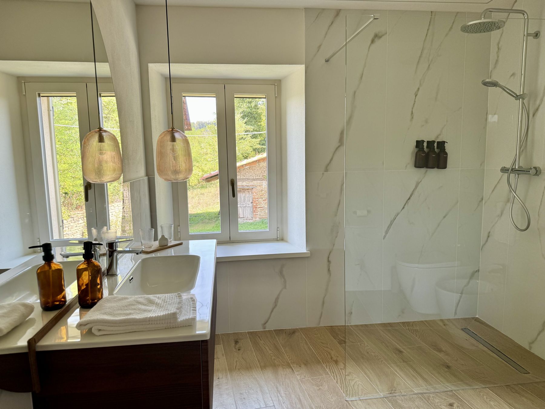 Camera Giardino · il bagno — Langhe Ciabot House